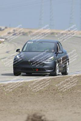 media/Oct-19-2025-Speed Ventures (Sun) [[a6e7fe67be]]/TC B/Session 2 (Outside Grapevine)/